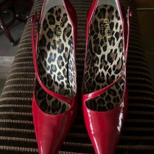 Guess Shiny Red Patent Leather Heels